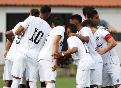 Equipe Sub-20 do Santos FC enfrenta Guarani fora de casa